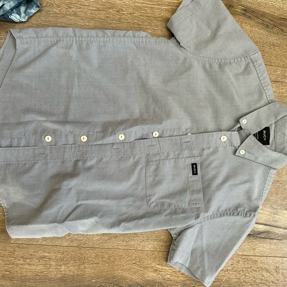 RVCA Light Gray Button-Up Shirt